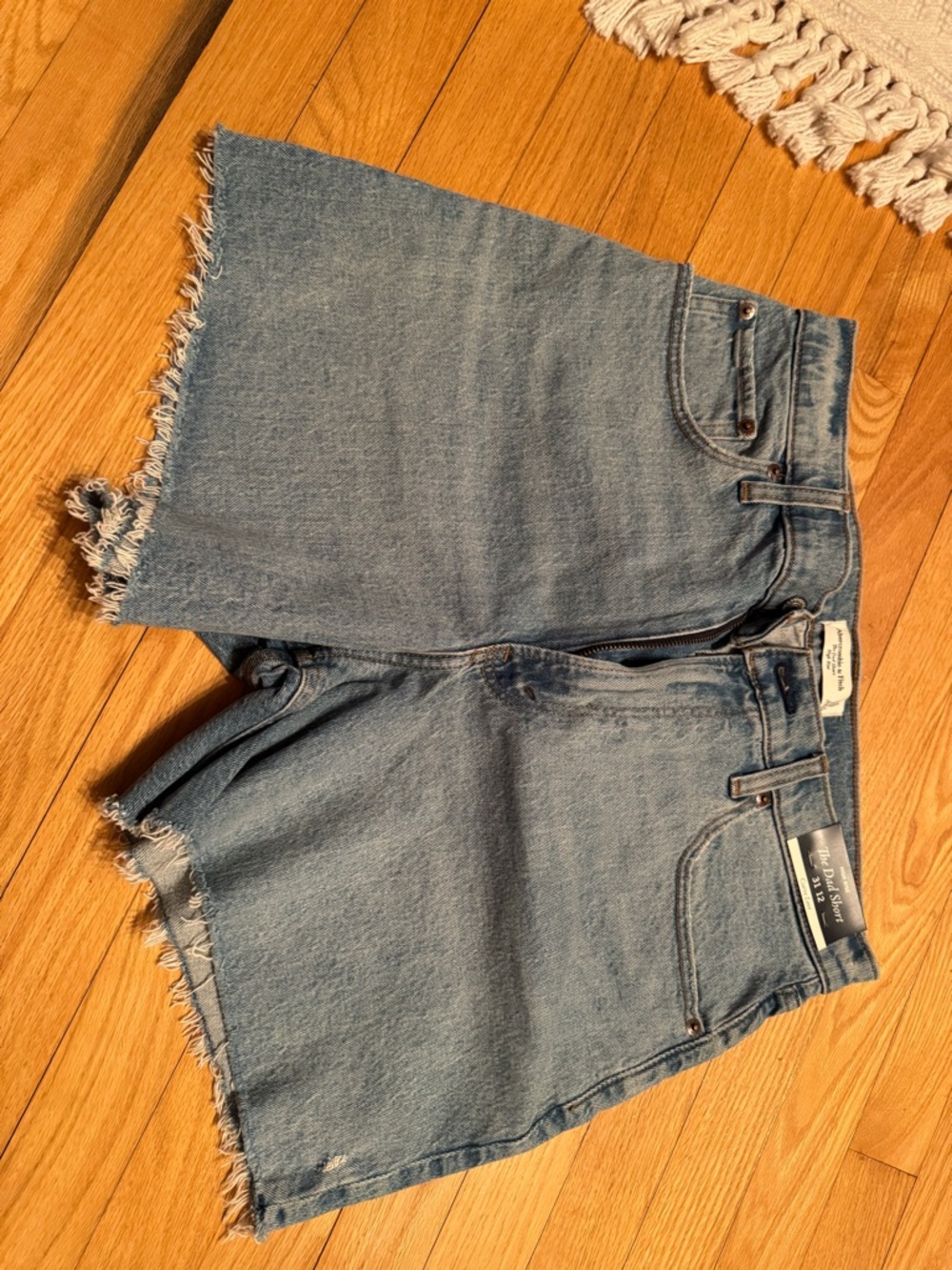 Abercrombie -The Dad Short -Curve Love High-Rise